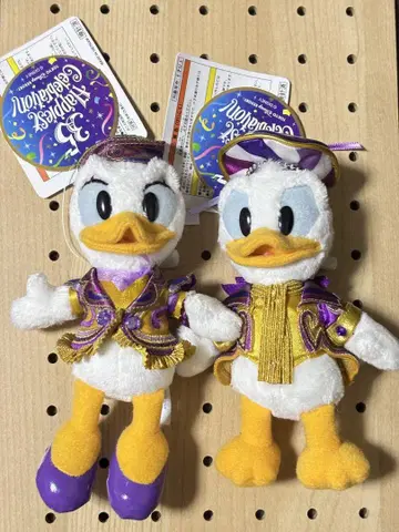 새상품 디즈니 리조트 35주년 도날드 & 데이지 인형 배지