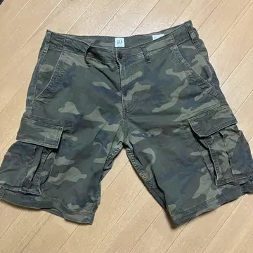 구제 의류 GAP 갭 카고 팬츠 숏팬츠 카모플라쥬 밀리터리 32