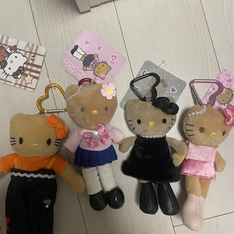 GO！GO！GIRLS HELLOKITTY
マスコットストラップ Key holder Black Style Up Mascot 
