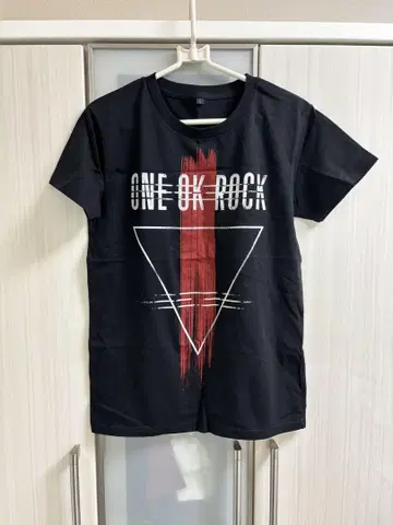 ONE OK ROCK 티셔츠