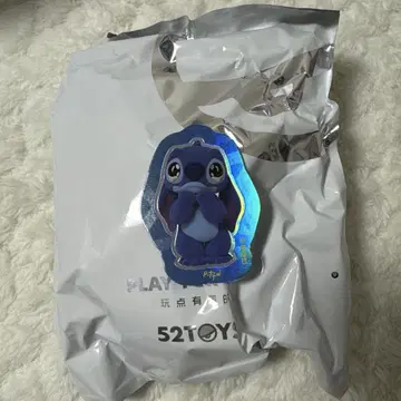 52TOYS 스티치 피규어