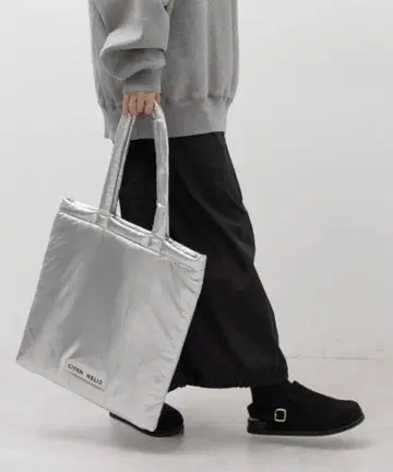 CITEN 로고 퍼프 토트백 실버