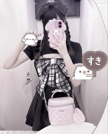 쉬인의 상의와 미셸 마카롱의 스커트 S 사이즈
