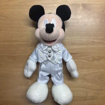 빅뱅 비트 BBB 미키 인형 배지 화이트 턱시도 구형