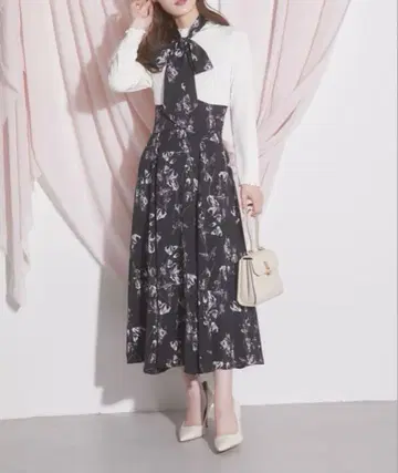 새상품급 토코 클로젯 도킹 원피스 (M)
