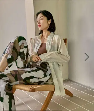 렙심 이번 시즌 시어 긴팔 셔츠 아이보리