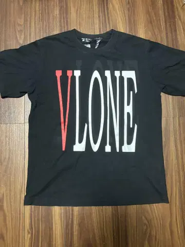 vlone T셔츠 빨간색 playboycarti 착용