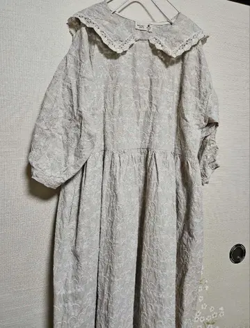 마이클로젯 자수 세일러 카라 원피스