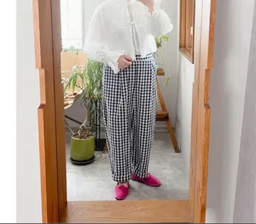 *atelier emau 깅엄 체크 턱 팬츠*