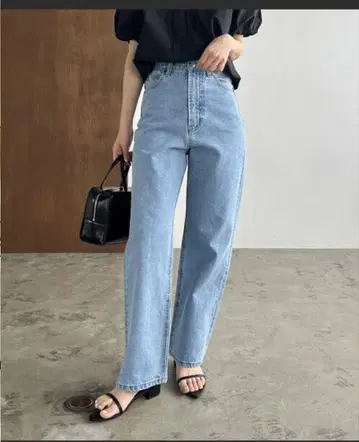 CAPRICIEUX LE'MAGE 하이웨스트 스트레이트 데님