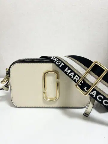 MARC JACOBS THE SNAPSHOT 화이트