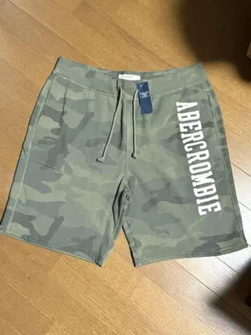 Abercrombie&Fitch 숏팬츠 카모플라주 택 포함 새상품