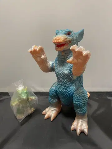 M1호 CLUB DAIKAIJU 고르곤