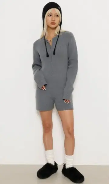 LAGUA GEM 라구아젬 ZIP 니트 올인원