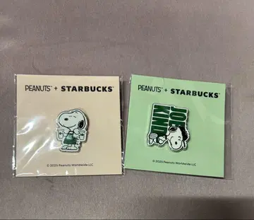 Starbucks 스누피 핀 배지