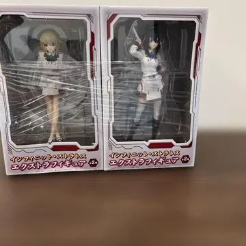 연말 세일 인피니트 스트라토스 엑스트라 피규어 2체 세트