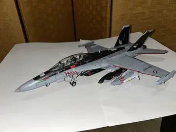 1/48 EA-18G 그라울러 슈퍼 호넷 프라모델 F18 완성품