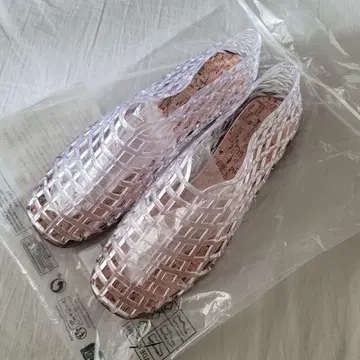새상품 클리어 메쉬 슬립온