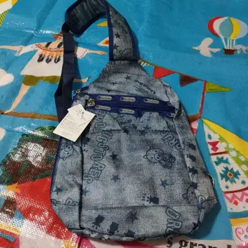 새상품 / 드럭 스토어즈 / 바디백 / bag / 데님풍 프린트
