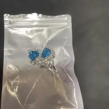 파란색 하트 모양 크리스탈 귀걸이 (어린이용)