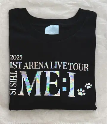 ME:I 크롭 T셔츠