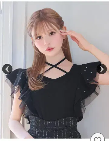 미셸 마카롱 비쥬 프릴 니트 탑