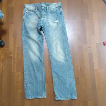 라이트 블루 스트레이트 데님 데미지 가공