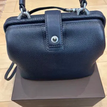 톤 오일 누메 포스트 미니 숄더 백 미드나잇 미사용 새상품 한정판