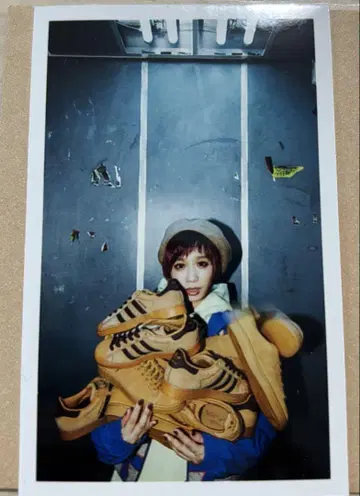 레어! 레어 모모코구미 컴퍼니 폴라로이드