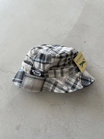 THE FOX 2WAY PATCHWORK BUCKET HAT