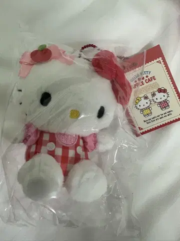 HELLO KITTY APPLE CAFE 한국 한정판 키링