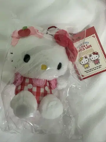 키티 HELLO KITTY APPLE CAFE 한국 한정판 키링