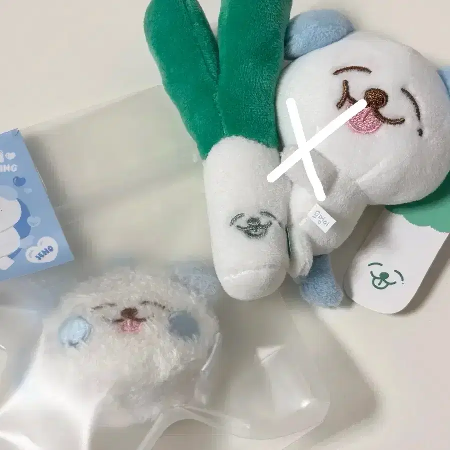 NCT | 엔시티 NCT Dream Jeno doll Mwu-eong on Bunjang Global Site.