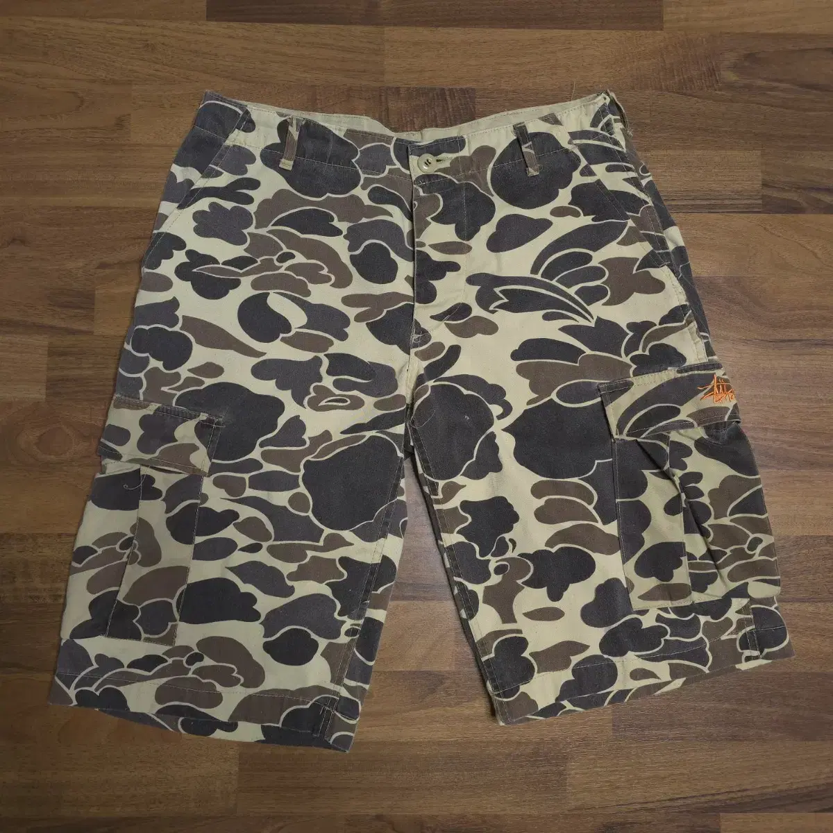 パンツ 90s oldstussy camo buggy shorts 90s oldstussy camo buggy shorts - メルカリ
