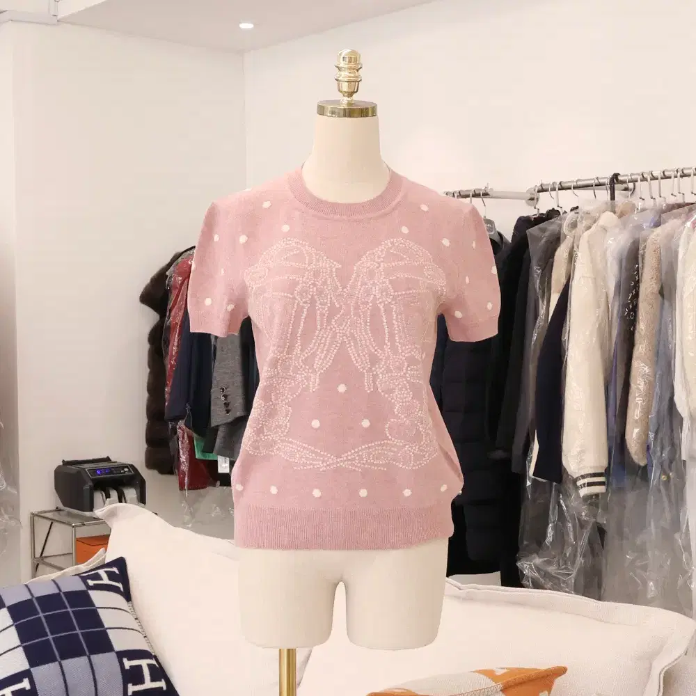 SETUPEXE 33 LACE TOP ピンク Setup EXE 33 lace top baby pink lace top pink on Bunjang