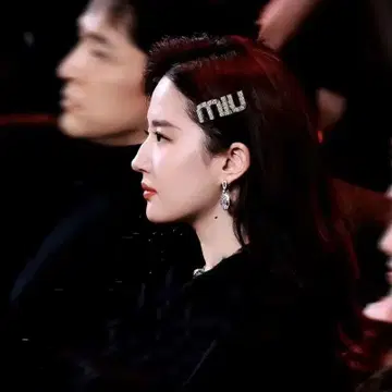 miu 크리스탈 헤어핀 댓글로 가격 인하*한국제*
