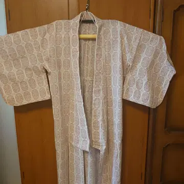 연한 핑크 캐주얼 유카타