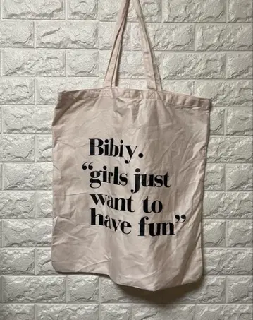 Bibiy. 핑크 토트백