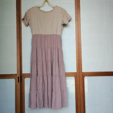 도킹 티어드 원피스 코히나