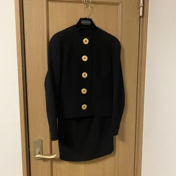 크리스천 라크로와 수트 블랙