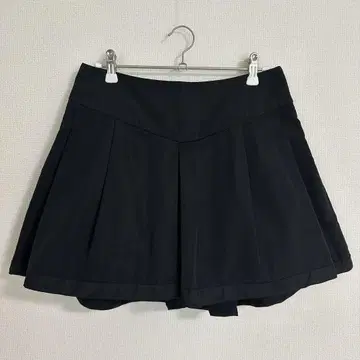 pansee 블랙 플리츠 숏팬츠