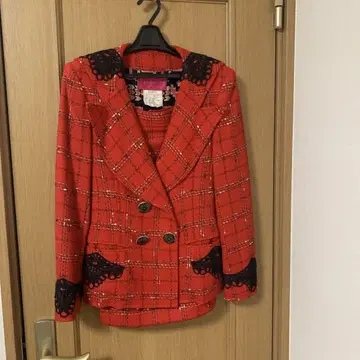크리스천 라크로와 수트