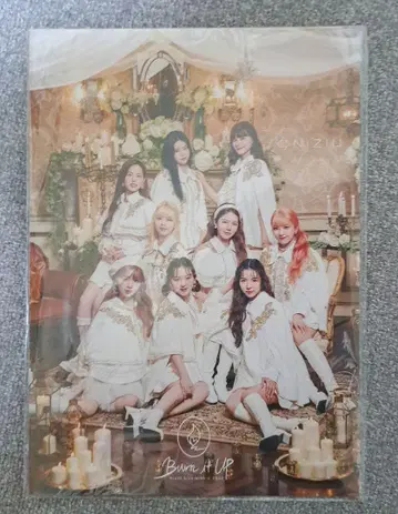 NiziU 팜플렛 2022