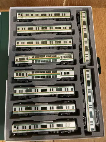 KATO E233계 3000번대 도카이도선 쇼난색