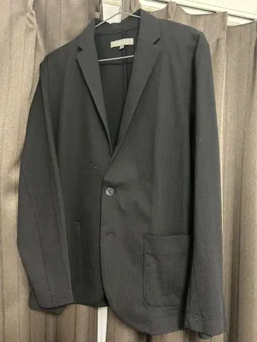 다크 그레이 스트라이프 테일러드 자켓 M