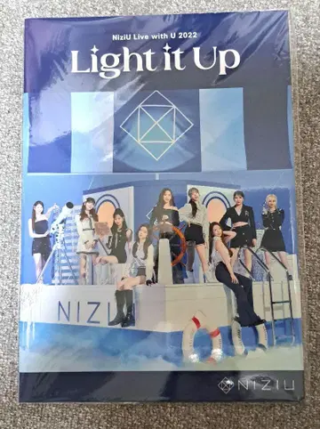 NiziU 팜플렛 2022