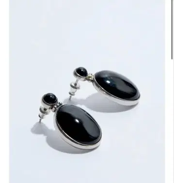 [단종품] R.ARAGAN 라라간 ONIX EARRINGS 귀걸이