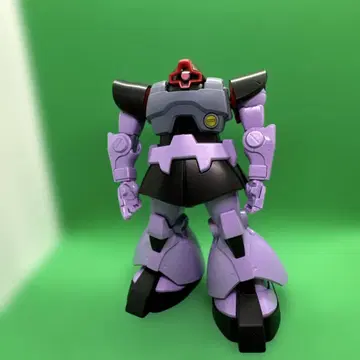 HG 보라색 로봇 디자인