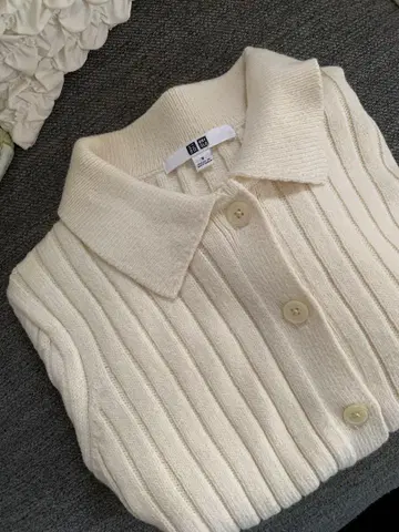 UNIQLO 아이보리 리브 니트