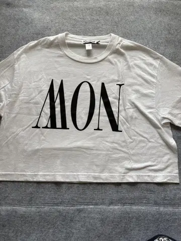 Deuxieme Classe BTN MON/NOW 티셔츠 화이트